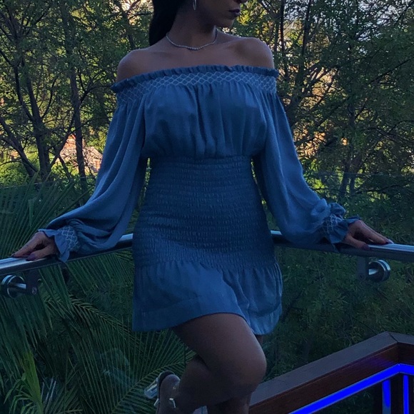 Blue ruched off the shoulder dress - Picture 4 of 5